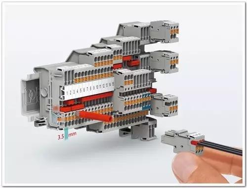 英氏电子产品资讯：菲尼克斯电气推出了通用组合接线端子